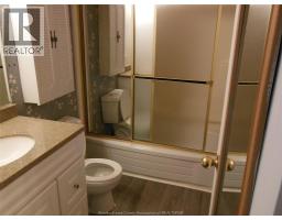 1262 COTTAGE - 10
