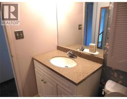 1262 COTTAGE - 11