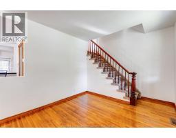 679 Stanley STREET - 2