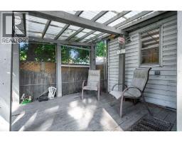 679 Stanley STREET - 34