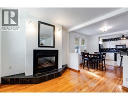 679 Stanley STREET - 4