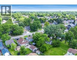 679 Stanley STREET - 45
