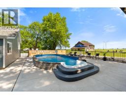668 County Rd 50 West - 36