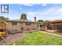 850 GREENDALE DRIVE - 32