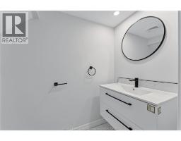 2390 PRINCESS AVENUE - 17