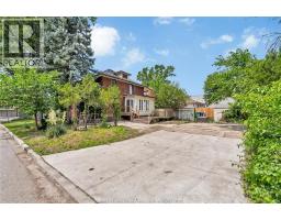 2390 PRINCESS AVENUE - 3