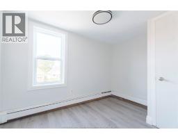 950 ELSMERE - 20