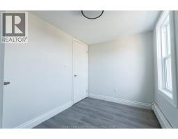 950 ELSMERE - 21