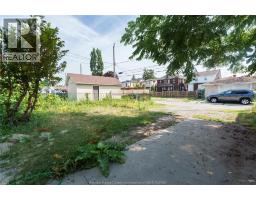 950 ELSMERE - 29