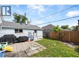 49 MAPLE Row - 24
