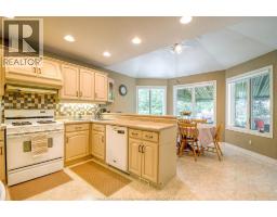 36 Meadow LANE - 12
