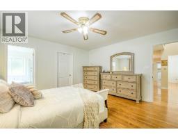 36 Meadow LANE - 7