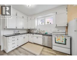 879 DAWSON - 16