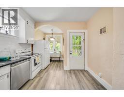 879 DAWSON - 18