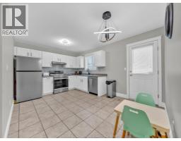 3711 MAGUIRE - 37