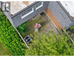 266 Victoria STREET South - 24