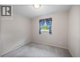 450 THORN RIDGE CRESCENT - 9