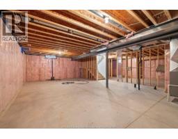 186 WHELAN AVENUE - 17