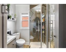 2322 LILLIAN AVENUE - 21