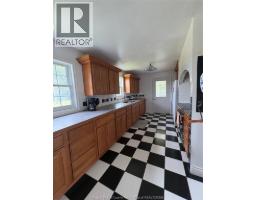 949 East West Rd - 15
