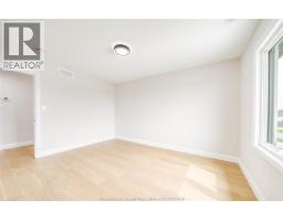 116 KINGSBRIDGE DRIVE - 33