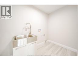 116 KINGSBRIDGE DRIVE - 43