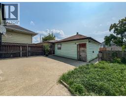 1037 HOWARD AVE - 19