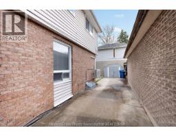 8665 DARLINGTON CRESCENT - 23