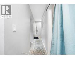 8665 DARLINGTON CRESCENT - 3