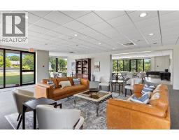 109 ROBSON UnitNo. 403 - 24