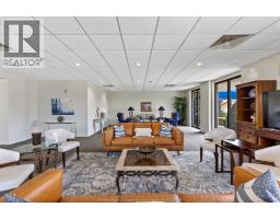 109 ROBSON UnitNo. 403 - 26