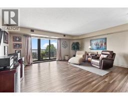 109 ROBSON UnitNo. 403 - 3