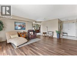 109 ROBSON UnitNo. 403 - 6