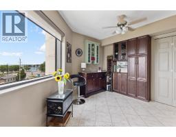 109 ROBSON UnitNo. 403 - 7