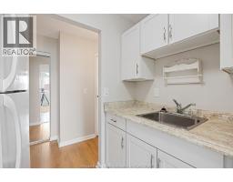 3950 WYANDOTTE STREET East UnitNo. 306 - 18