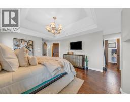 1060 WOODLAND CRESCENT - 30