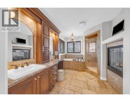 1060 WOODLAND CRESCENT - 33