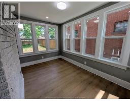 1484 VICTORIA AVENUE - 15