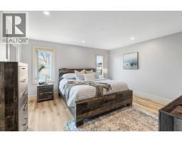 7 Beniuk COURT - 11