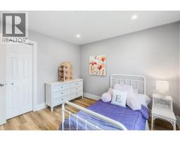7 Beniuk COURT - 18
