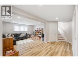 7 Beniuk COURT - 25
