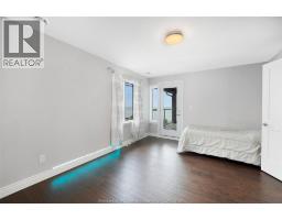 300 SHOREVIEW CIRCLE - 36