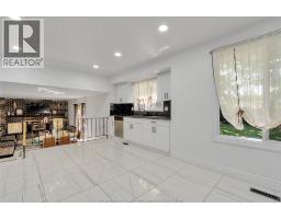 655 ROSELAND DRIVE South - 9