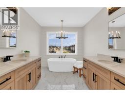 261 CHARLES STREET - 25