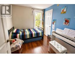 870 SHEPHERD STREET East - 10