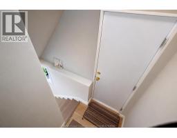 870 SHEPHERD STREET East - 12