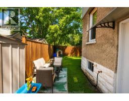 870 SHEPHERD STREET East - 18