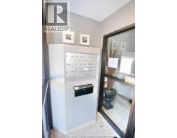 647 Irvine AVENUE UnitNo. 301 - 4