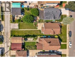 841 PIERRE AVENUE - 31