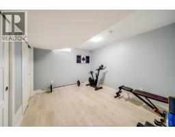 1096 CHARLOTTE CRESCENT - 38
